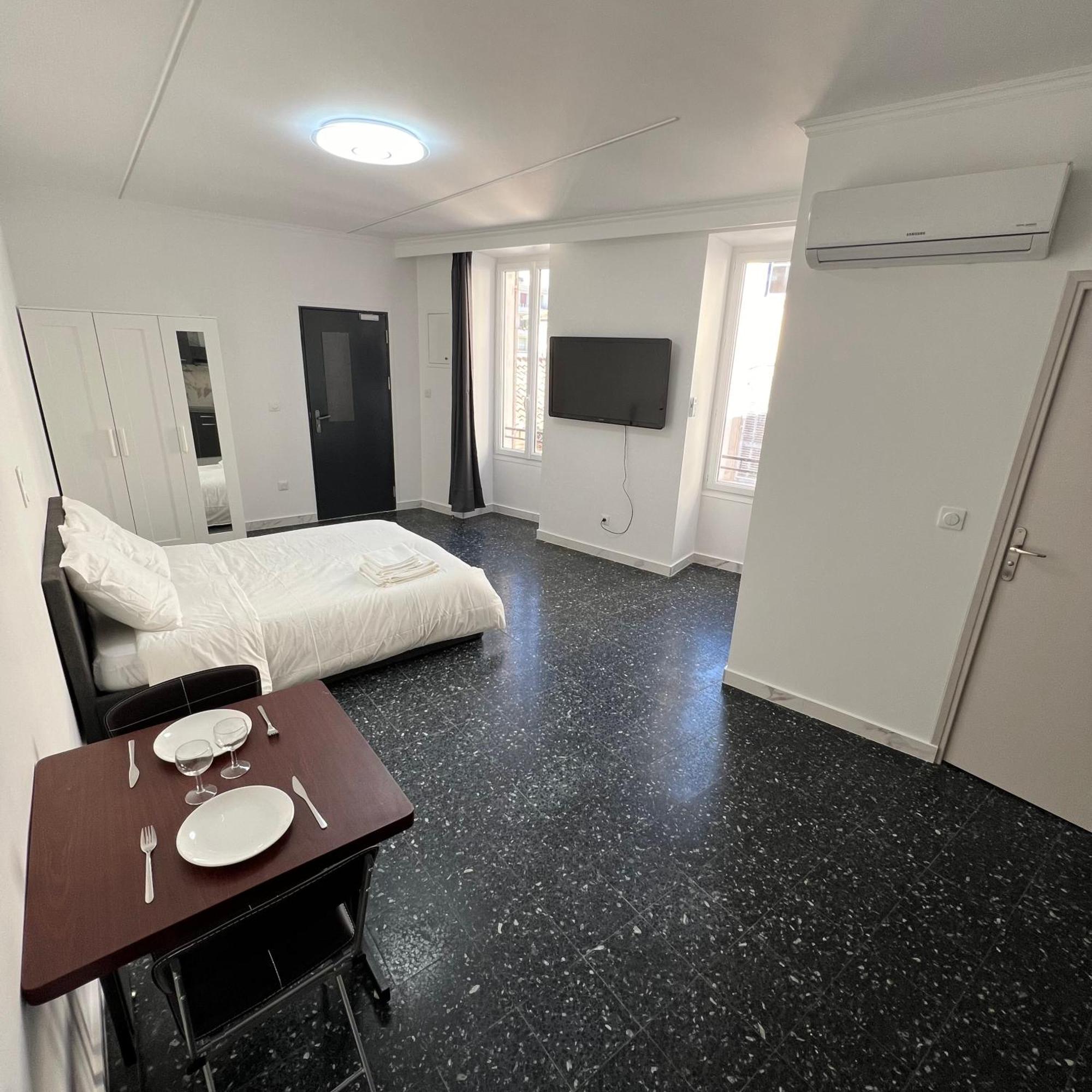 Suite St Charles, Canebiere, Vieux-Port Marseille Bagian luar foto