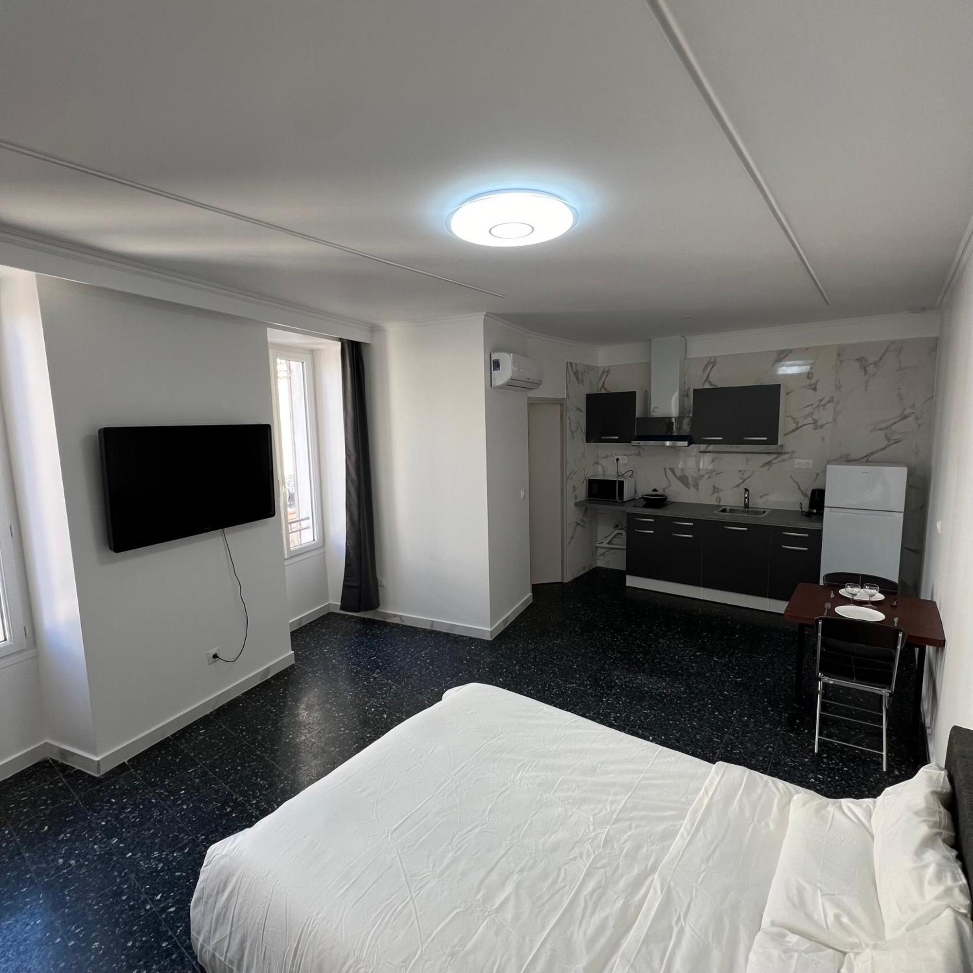 Suite St Charles, Canebiere, Vieux-Port Marseille Bagian luar foto